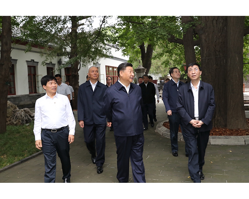 习近平视察北京香山革命纪念地