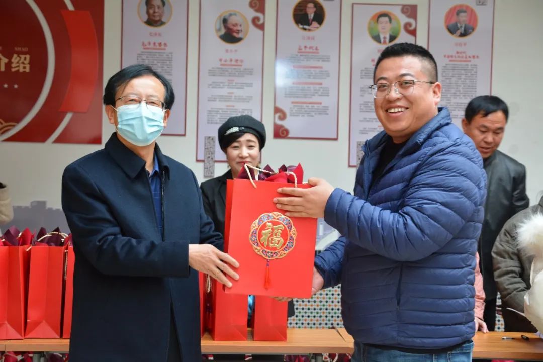 虎虎生威，一起向未来 | 我校召开2022年春季学期开学全体教职工大会(图13)