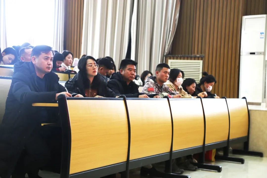 1-23121510154S95.jpg