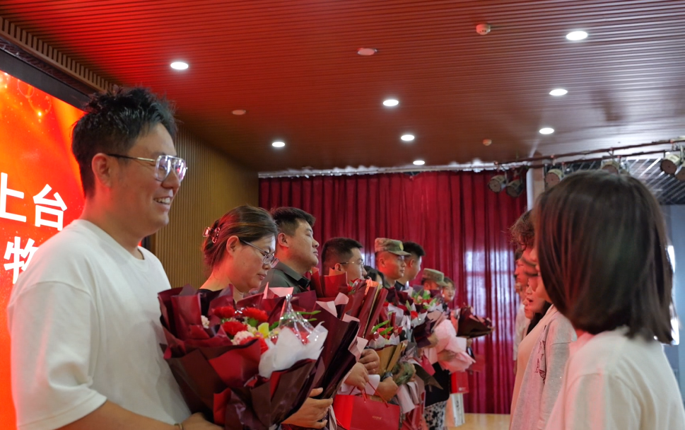 筑梦宁商，扬帆起航 | 宁夏商贸职业学校 2025届毕业典礼隆重举行(图11)
