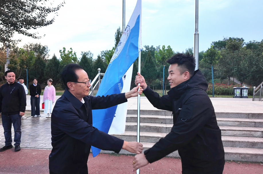 塞上宁商路 行走悟初心 | 我校全体师生开展“行走的思政课”主题活动(图7)