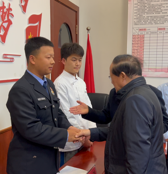 知名教育专家、浙江育英职业技术学院终身名誉院长洪致平老师莅临我校指导交流(图6)