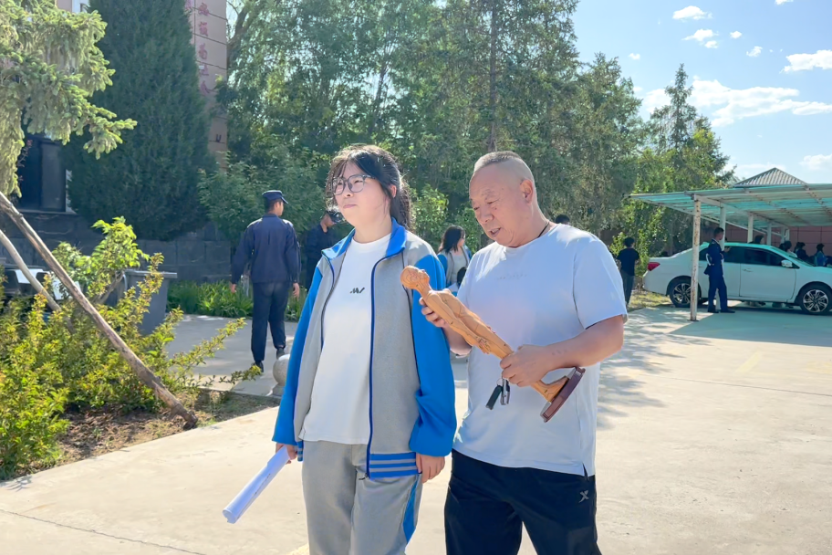 家校同心育桃李 文化赋能助成长丨 我校“感恩共育·四大文化”专题家长会圆满举行(图3) 1-2606230RZT54.png